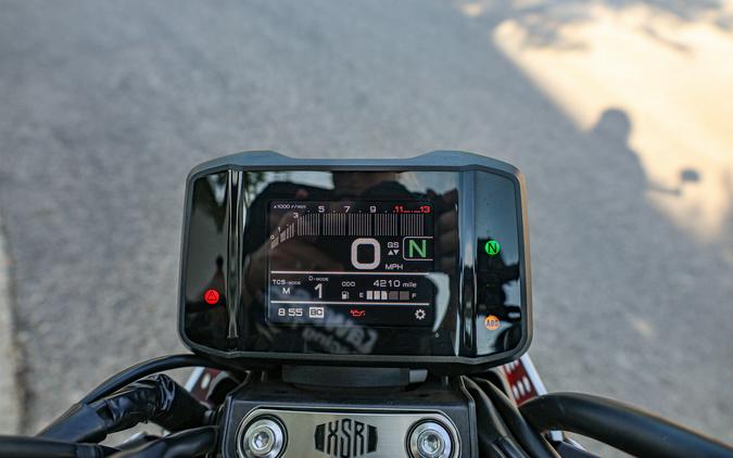 2024 YAMAHA XSR900