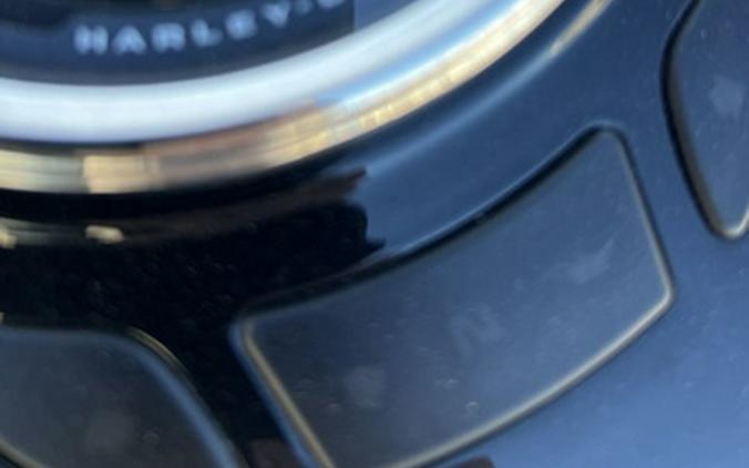 2025 Harley-Davidson Softail FLHC - Heritage Classic