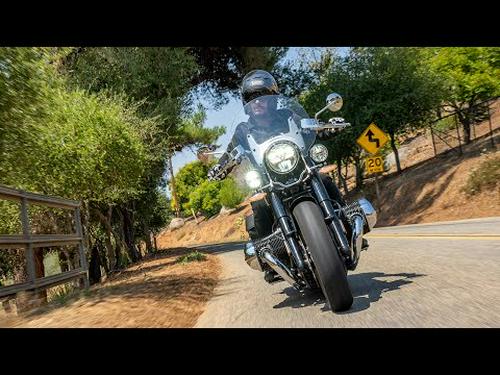 2021 BMW R 18 Classic Review | MC Commute