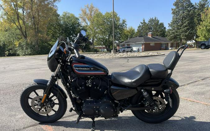 2021 Harley-Davidson® Iron 1200™ Vivid Black