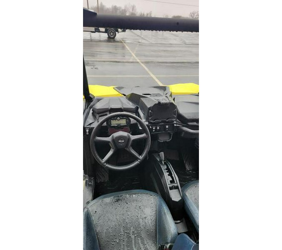 2018 Can-Am® MAVERICK TRAIL 800 DPS