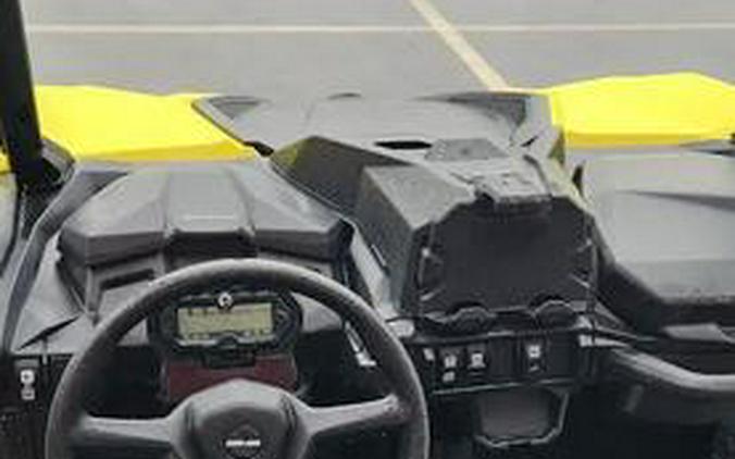 2018 Can-Am® MAVERICK TRAIL 800 DPS