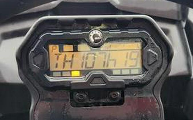 2018 Can-Am® MAVERICK TRAIL 800 DPS