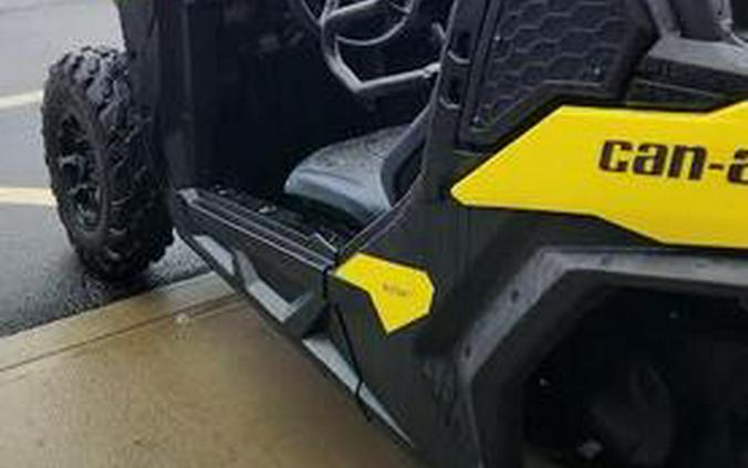 2018 Can-Am® MAVERICK TRAIL 800 DPS