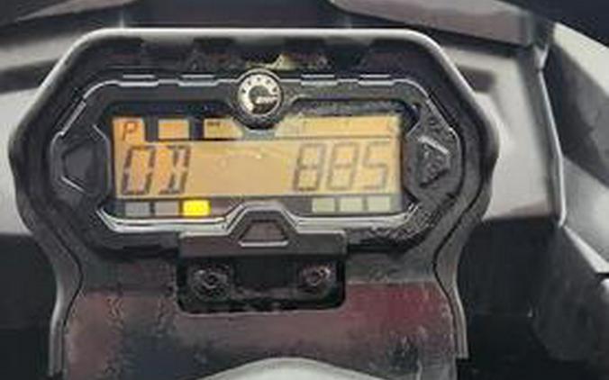 2018 Can-Am® MAVERICK TRAIL 800 DPS