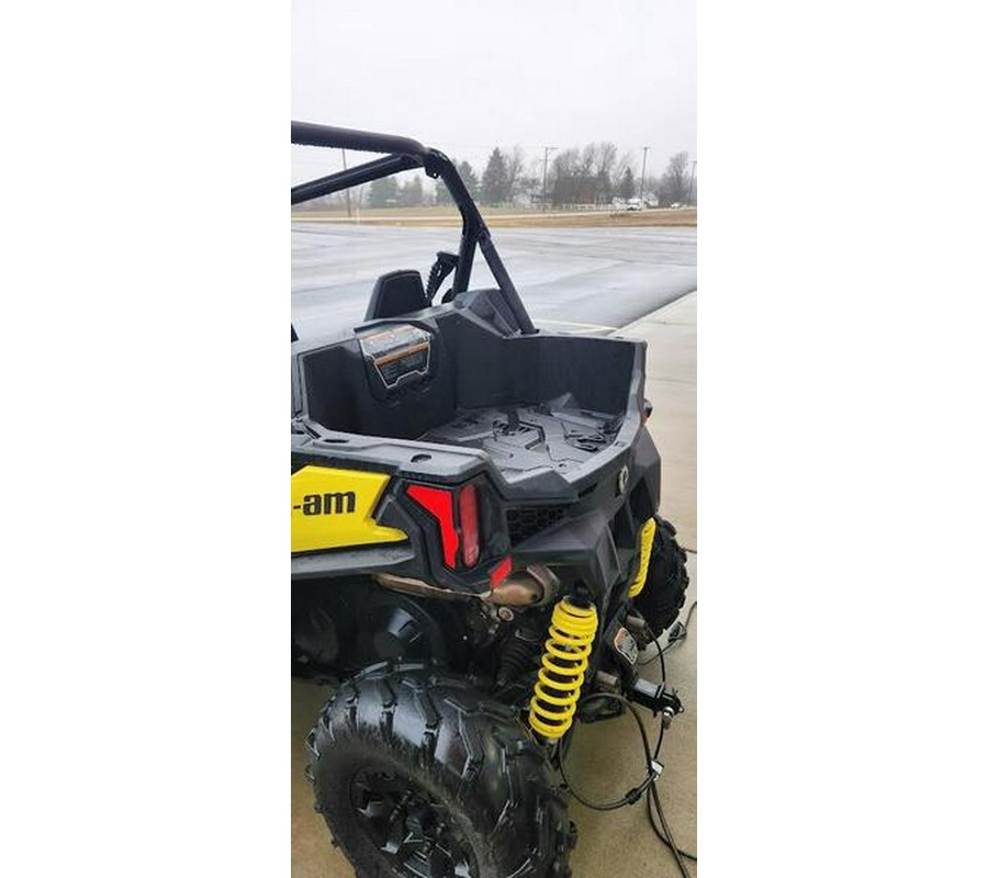 2018 Can-Am® MAVERICK TRAIL 800 DPS