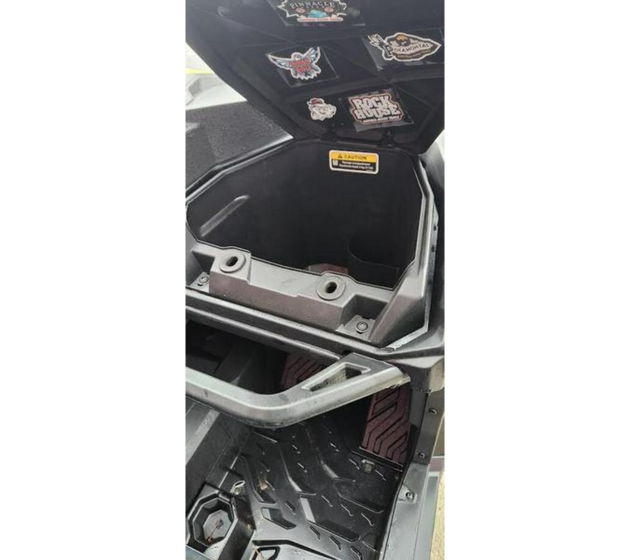 2018 Can-Am® MAVERICK TRAIL 800 DPS