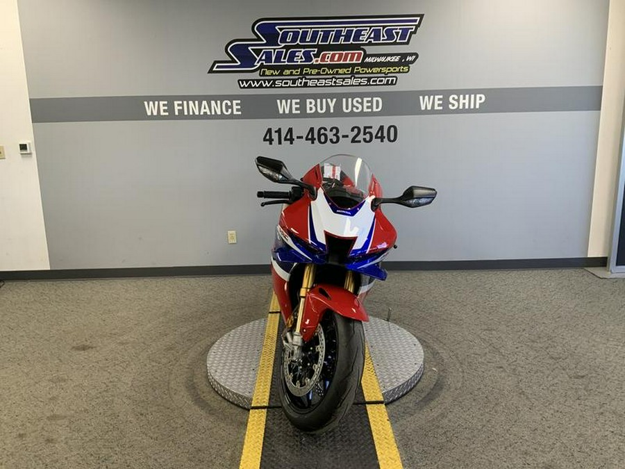 2026 Honda® CBR1000RR-R Fireblade SP