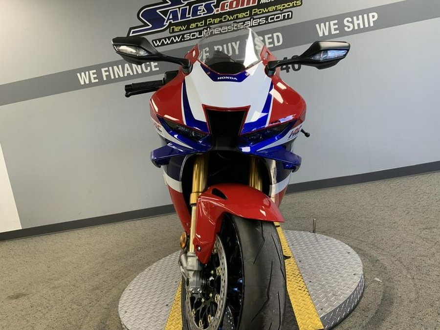 2026 Honda® CBR1000RR-R Fireblade SP
