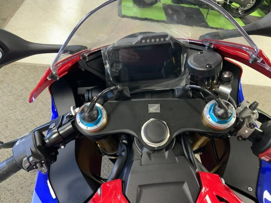 2026 Honda® CBR1000RR-R Fireblade SP