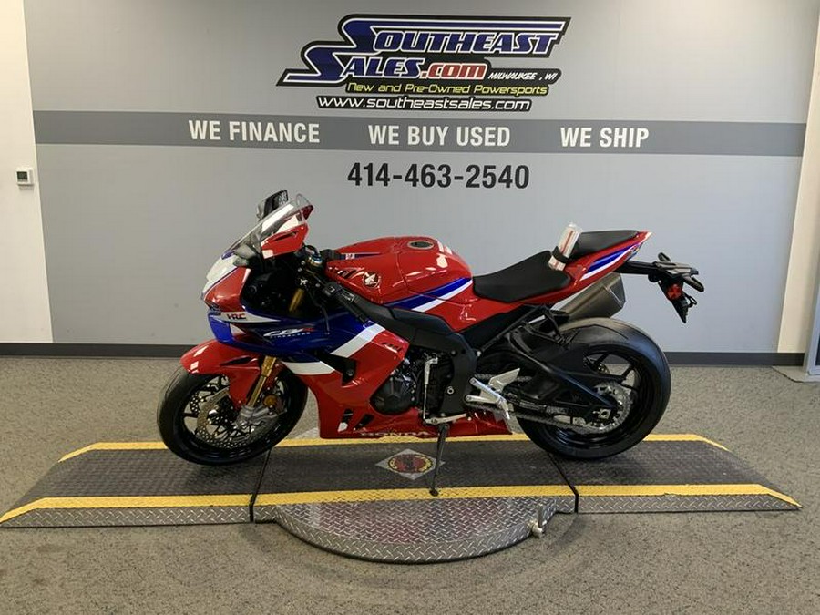 2026 Honda® CBR1000RR-R Fireblade SP