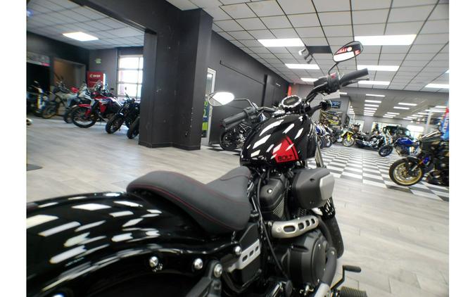 2025 Bolt R-Spec - Yamaha