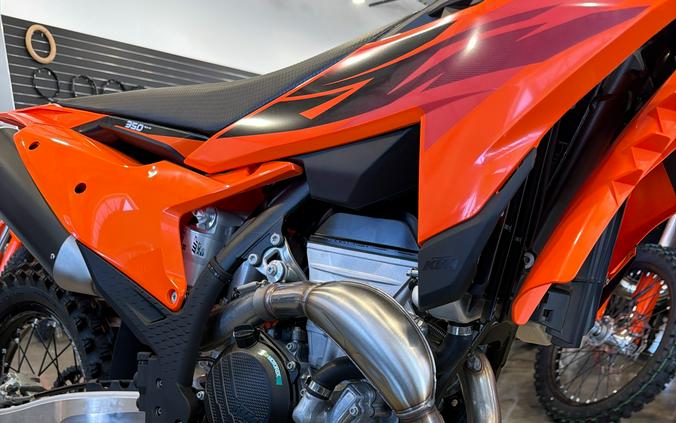 2027 KTM 350 SX-F