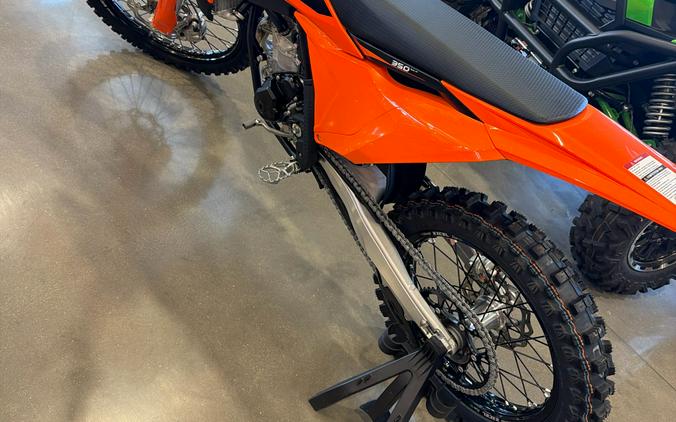 2027 KTM 350 SX-F