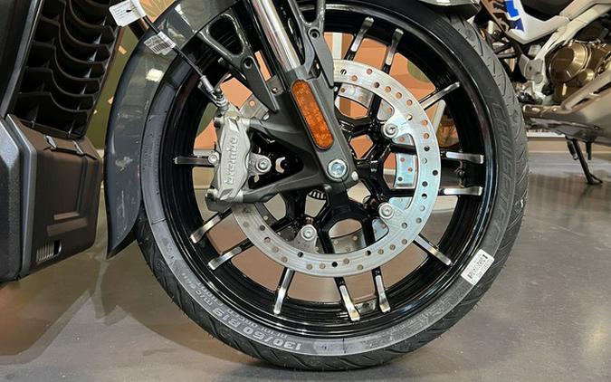 2026 Indian Chieftain Powerplus Dark Horse Signature Series Abyss Metallic / Cypher Gr
