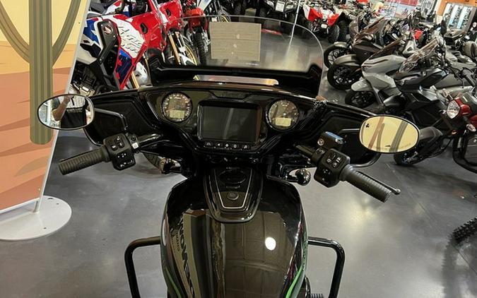 2026 Indian Chieftain Powerplus Dark Horse Signature Series Abyss Metallic / Cypher Gr