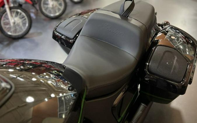 2026 Indian Chieftain Powerplus Dark Horse Signature Series Abyss Metallic / Cypher Gr