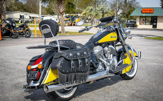 2019 Indian Motorcycle® Chief® Vintage Icon Series Thunder Black/Indian Motorcycle Yellow