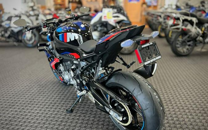 2024 BMW M 1000 R