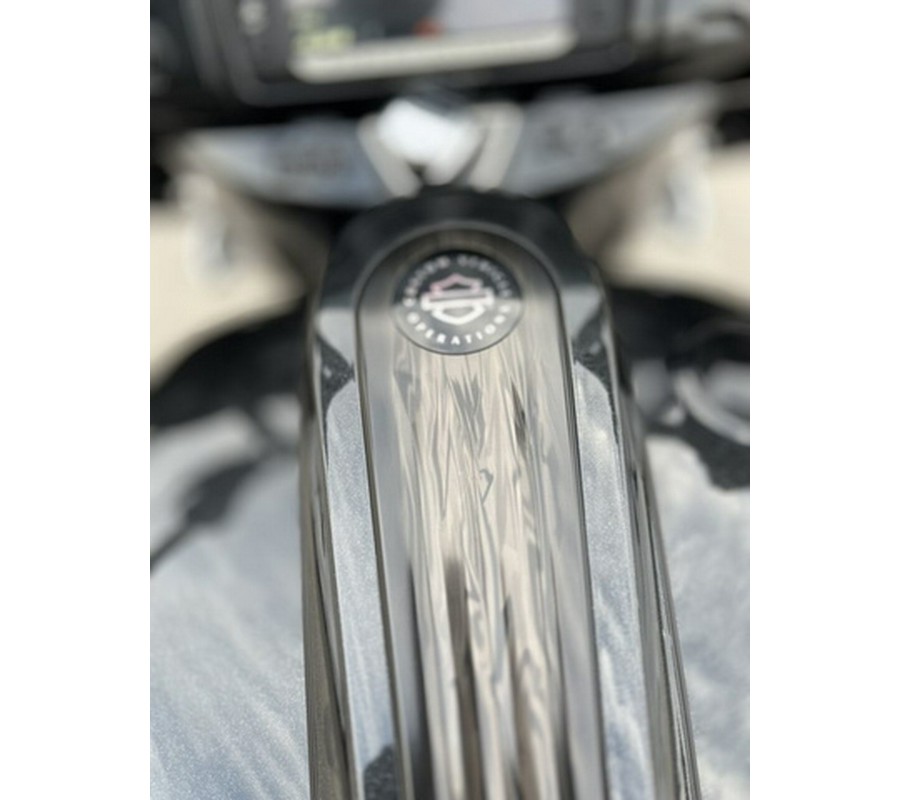 2017 Harley-Davidson FLHXSE - CVO Street Glide