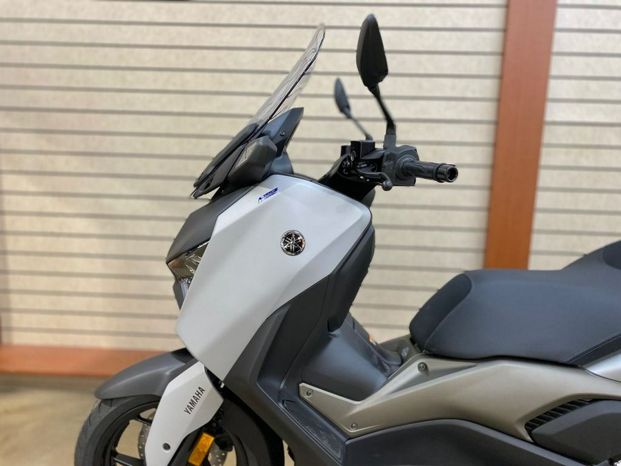 2024 Yamaha XMAX