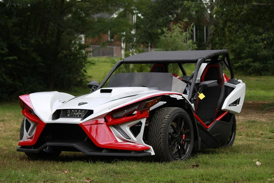 2024 Polaris Slingshot® ROUSH® Edition Manual