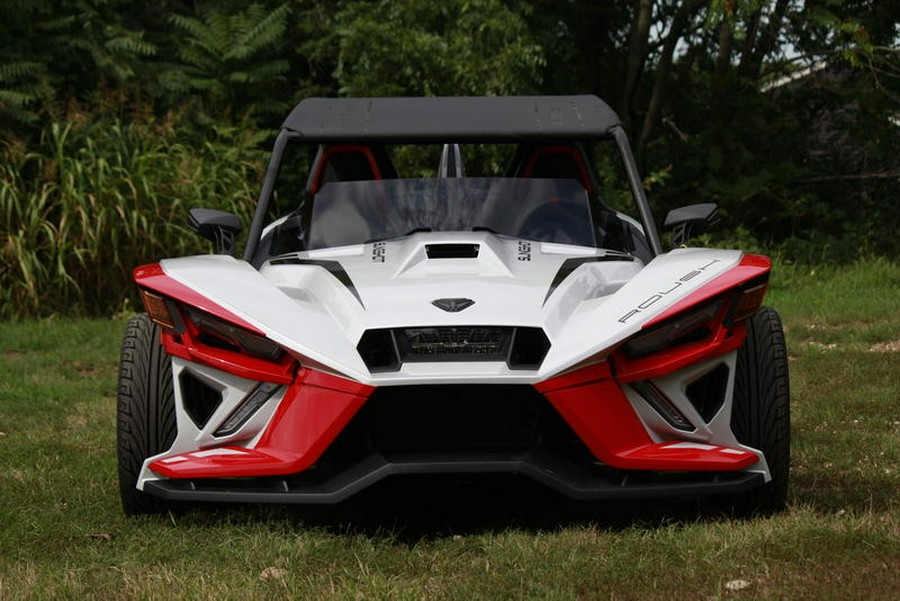 2024 Polaris Slingshot® ROUSH® Edition Manual