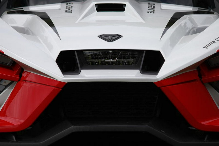 2024 Polaris Slingshot® ROUSH® Edition Manual