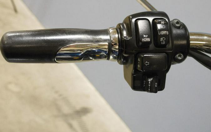 2002 Harley-Davidson® FLHRC - Road King® Classic