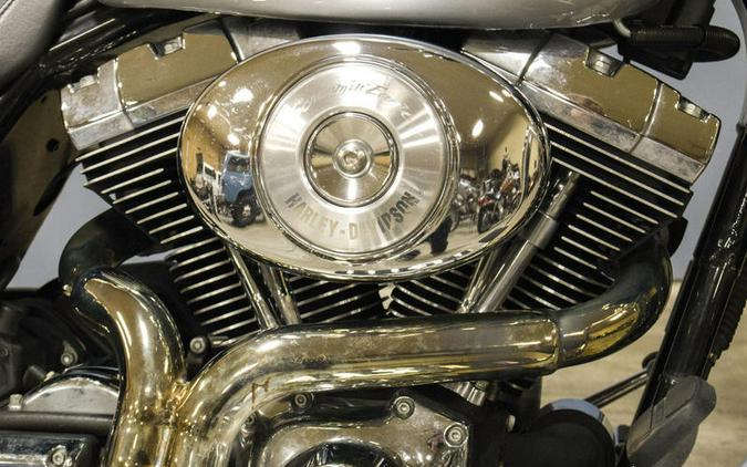 2002 Harley-Davidson® FLHRC - Road King® Classic