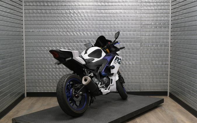 2025 YAMAHA YZF-R3