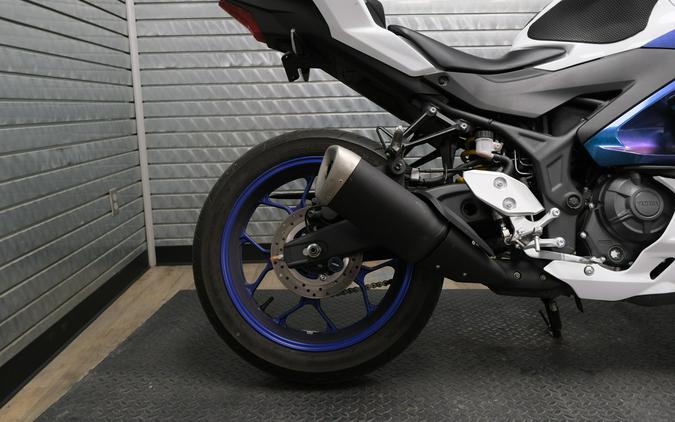 2025 YAMAHA YZF-R3