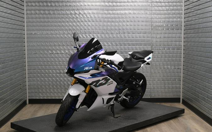 2025 YAMAHA YZF-R3