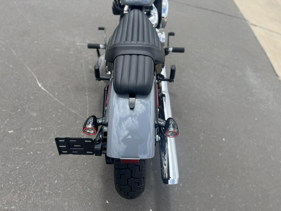 2026 Harley-Davidson® Street Bob® DRK BILIARD GRY