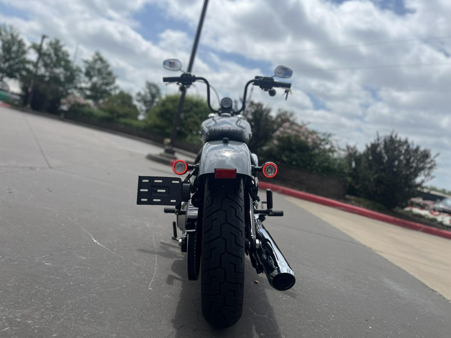 2026 Harley-Davidson® Street Bob® DRK BILIARD GRY