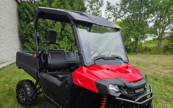 2021 Honda Pioneer 700 Deluxe