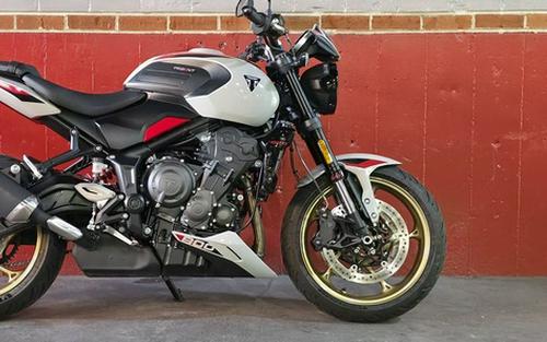 2026 Triumph Trident 800 Ash Grey
