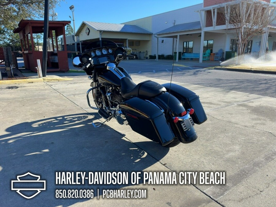 2017 Harley-Davidson Street Glide Special
