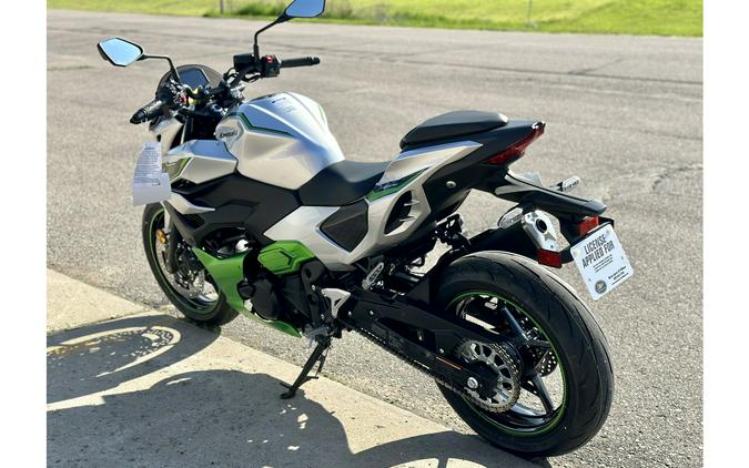 2024 Kawasaki Z7 Hybrid ABS