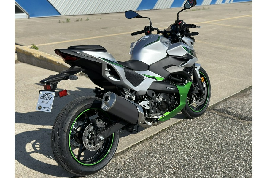 2024 Kawasaki Z7 Hybrid ABS