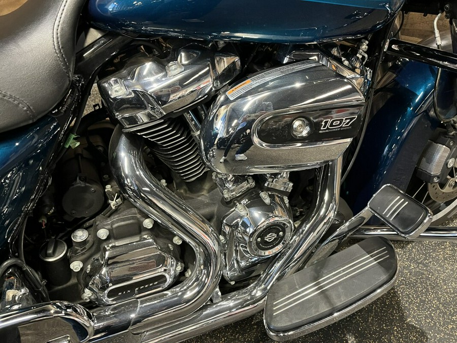 2020 Harley-Davidson® Street Glide® Tahitian Teal FLHX