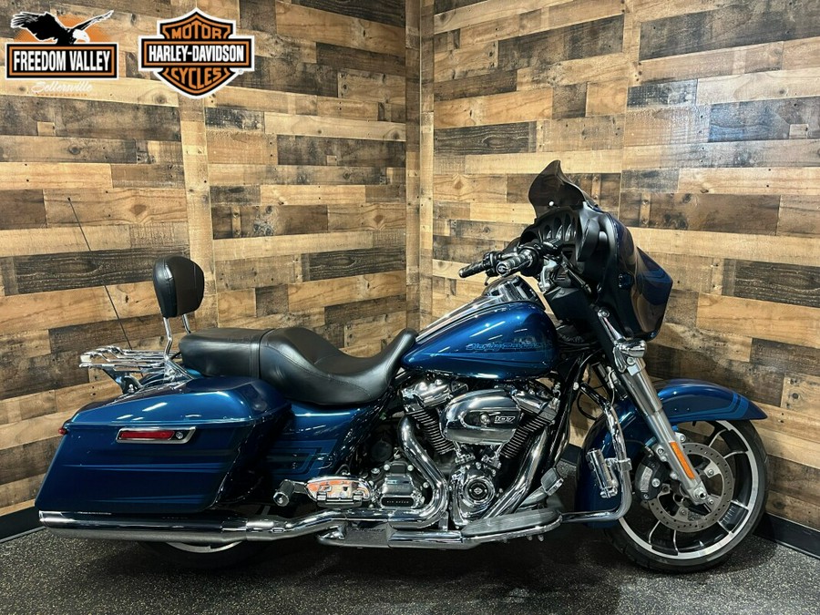 2020 Harley-Davidson® Street Glide® Tahitian Teal FLHX