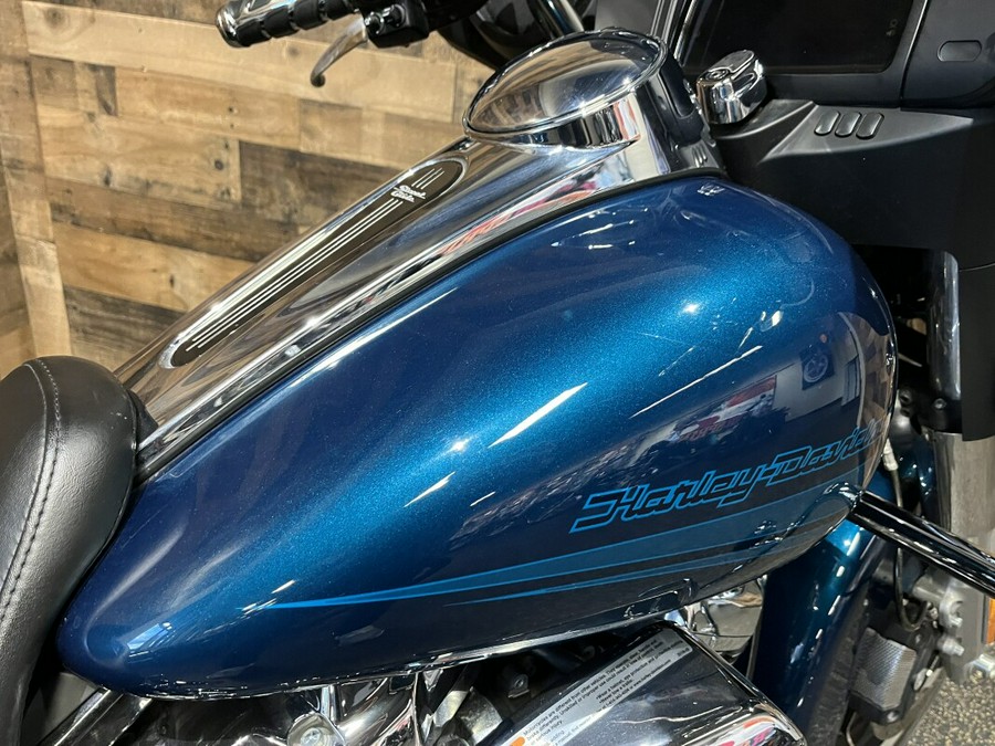 2020 Harley-Davidson® Street Glide® Tahitian Teal FLHX
