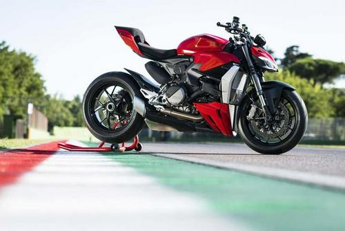 2022 Ducati Streetfighter V2 Review [14 Fast Facts: Street + Track]