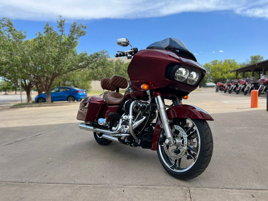 2016 Harley-Davidson® Road Glide® Special Velocity Red Sunglo