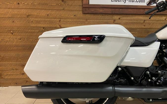 2024 Harley-Davidson® Road Glide™ White Onyx Pearl - Black Finish FLTRX