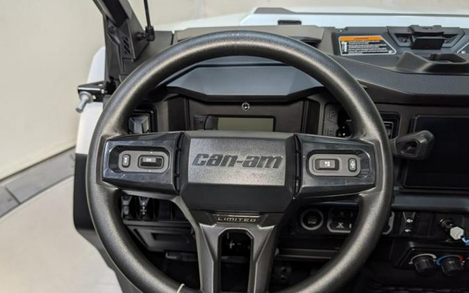 2026 Can-Am Defender Limited HD11