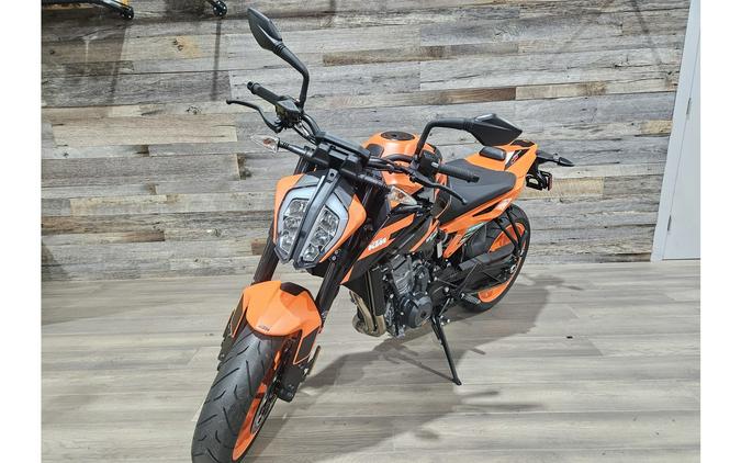 2022 KTM 890 DUKE GP