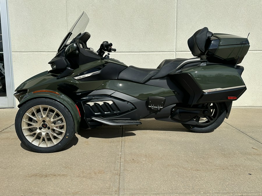 2023 Can-Am SPYDER RT SEA TO SKY