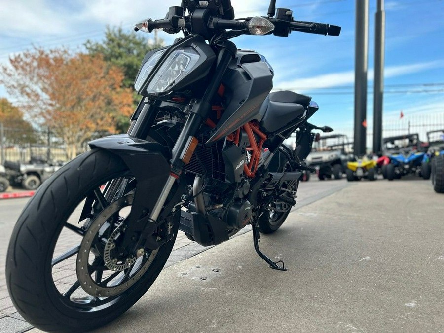 2023 KTM 390 DUKE w/o DRL B.D.